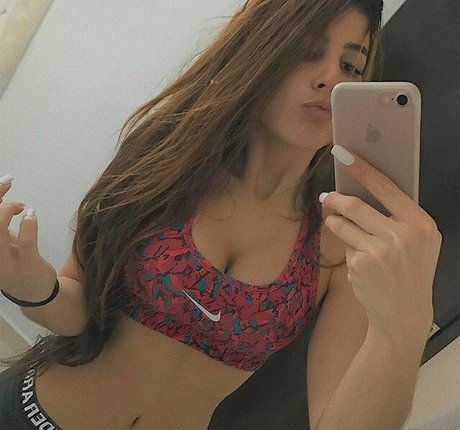 Naakte gelekte OnlyFans-foto van Estefania Sierra