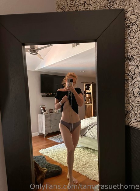 Naakte gelekte OnlyFans-foto van Tamara Thorne