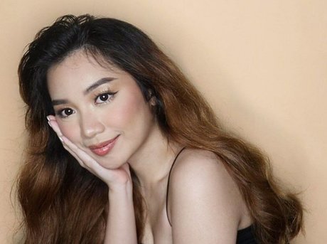 Naakte gelekte OnlyFans-foto van Juliana Roces