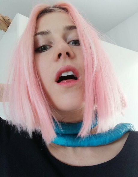 Naakte gelekte OnlyFans-foto van Swedishronjaclips