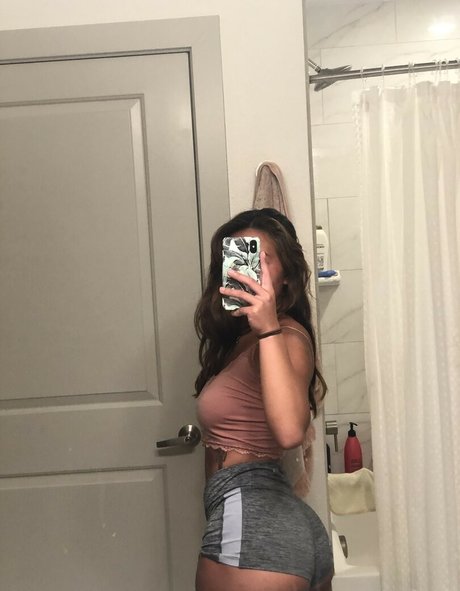 Naakte gelekte OnlyFans-foto van Meeshmo