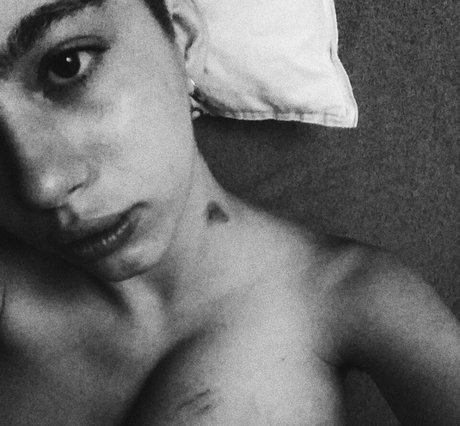 Naakte gelekte OnlyFans-foto van Spanishgrimes