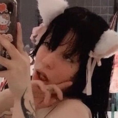Naakte gelekte OnlyFans-foto van Hardsentimentalz