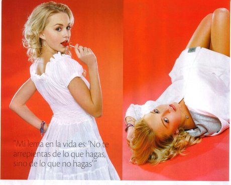 Naakte gelekte OnlyFans-foto van Angelique Boyer
