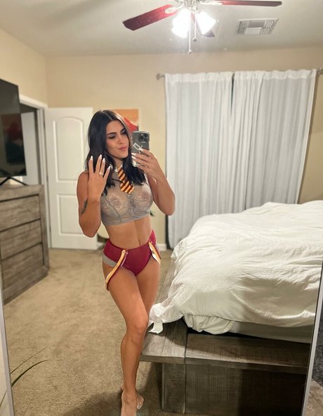 Sloane Nash