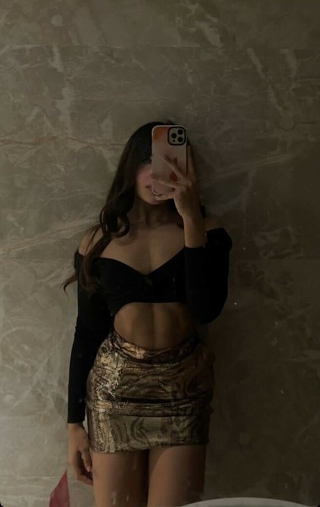 Naakte gelekte OnlyFans-foto van Unnati Patwa