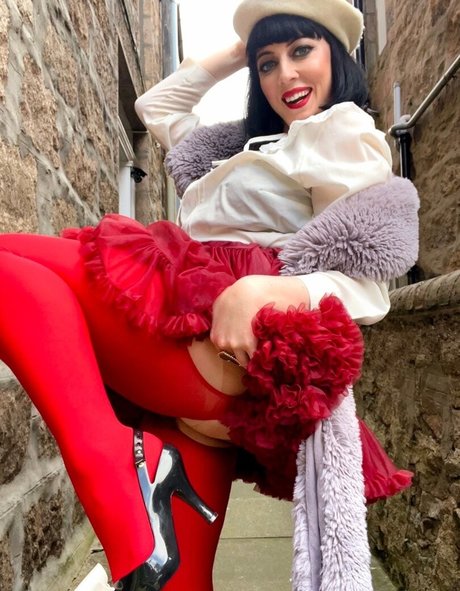 Naakte gelekte OnlyFans-foto van Loveitwithlynsey
