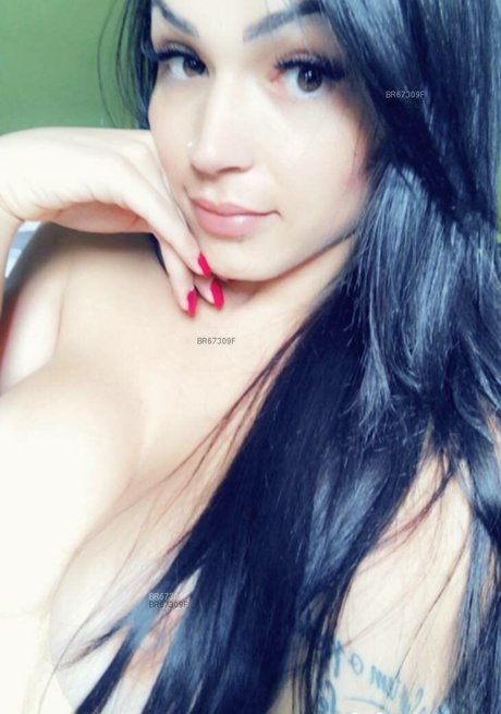 Naakte gelekte OnlyFans-foto van Giovana Teixeira