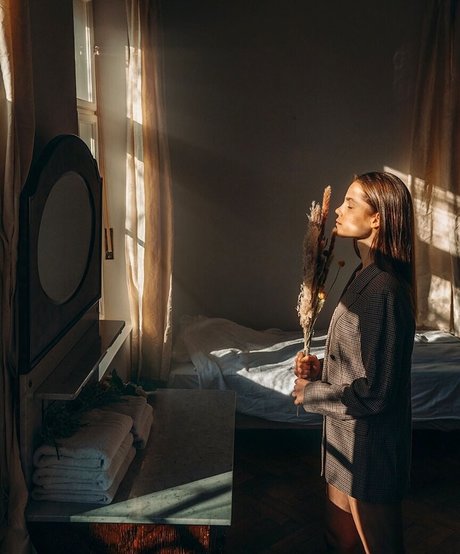 Naakte gelekte OnlyFans-foto van Pauline Schuller