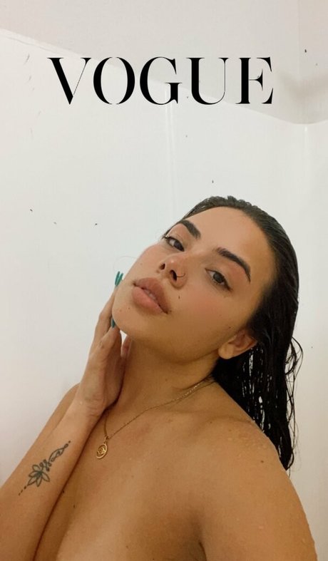 Naakte gelekte OnlyFans-foto van Babyspicy21