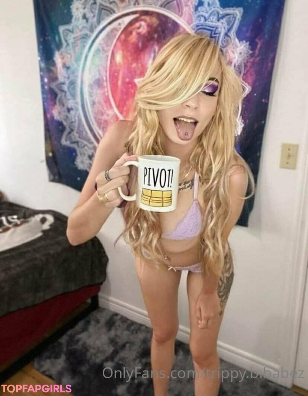 Naakte gelekte OnlyFans-foto van Trippy Baez #11 Naakte gelekte OnlyFans-foto van Trippy Baez #11