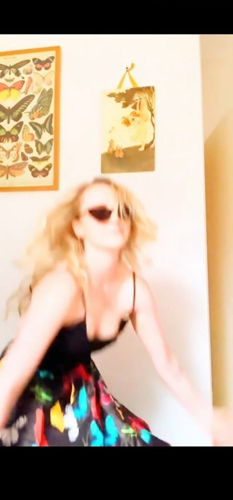 Naakte gelekte OnlyFans-foto van Evanna Lynch