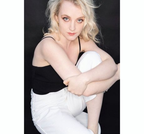 Naakte gelekte OnlyFans-foto van Evanna Lynch