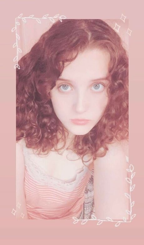 Naakte gelekte OnlyFans-foto van Apartmentfluffy7589