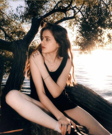 Naakte gelekte OnlyFans-foto van Tovpinets3