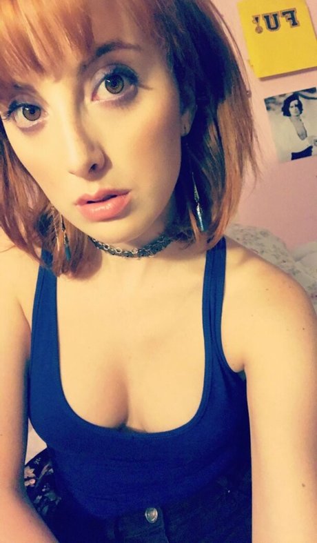 Naakte gelekte OnlyFans-foto van Juliette Goglia