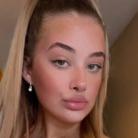 Naakte gelekte OnlyFans-foto van Teegx