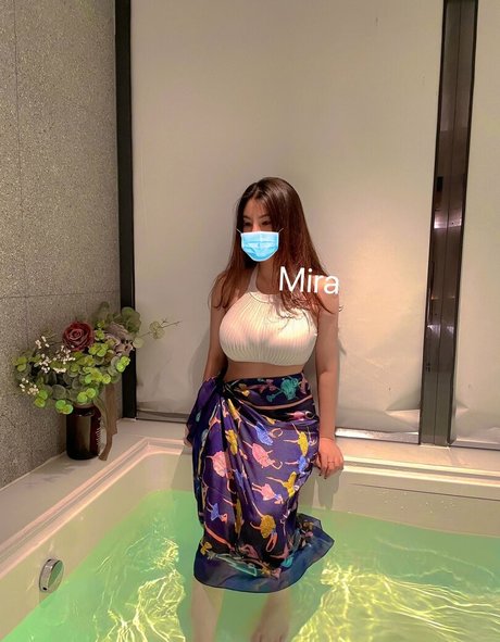 Naakte gelekte OnlyFans-foto van Mira1238888