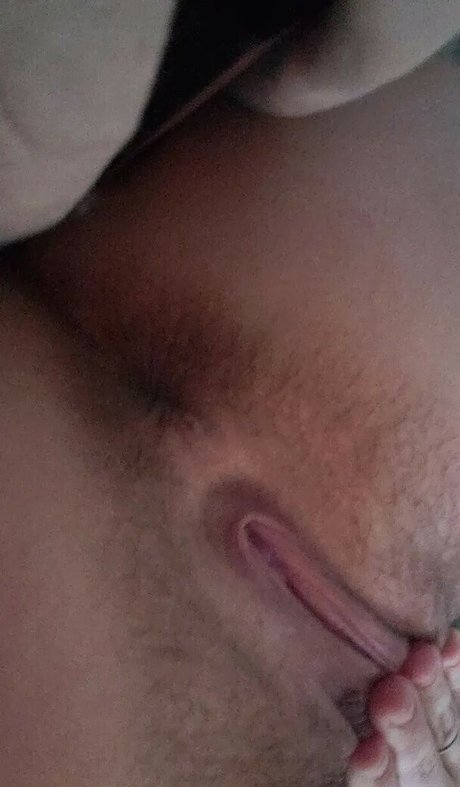 Naakte gelekte OnlyFans-foto van Ana Maggot