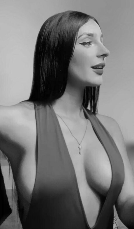Naakte gelekte OnlyFans-foto van Gabinocentee