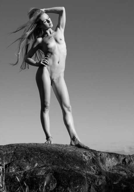Naakte gelekte OnlyFans-foto van Marie Brooks