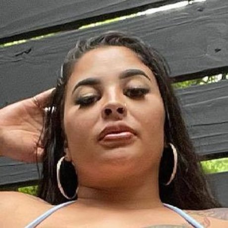 Naakte gelekte OnlyFans-foto van Jay King