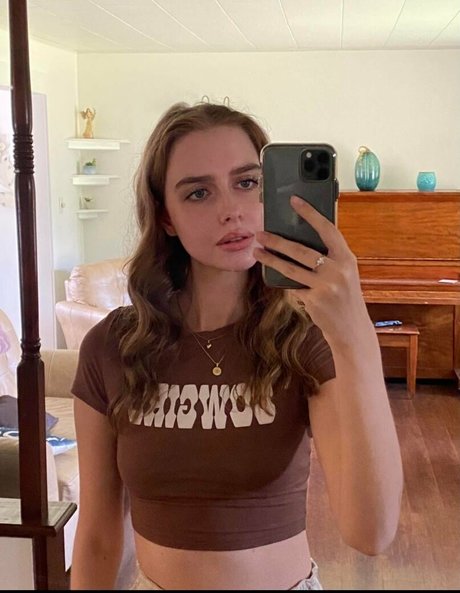 Naakte gelekte OnlyFans-foto van Blondelindsaylohan
