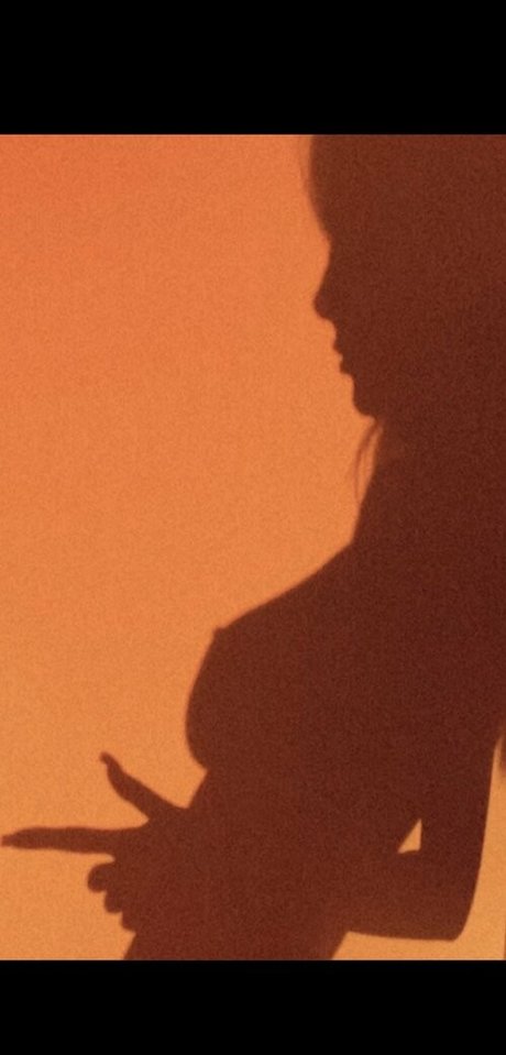 Naakte gelekte OnlyFans-foto van Xlovelypop