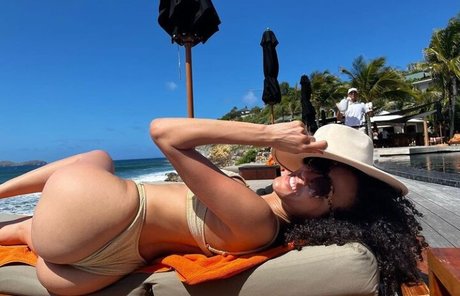 Naakte gelekte OnlyFans-foto van Goodbeyb