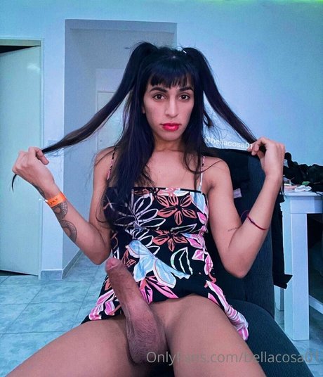 Naakte gelekte OnlyFans-foto van Yasmin Avalo
