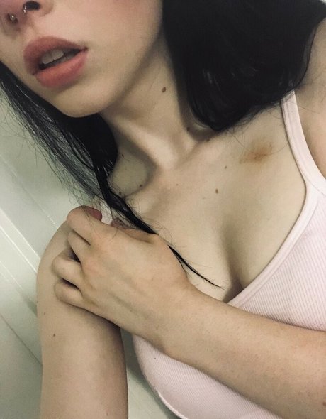Naakte gelekte OnlyFans-foto van Quinnie666