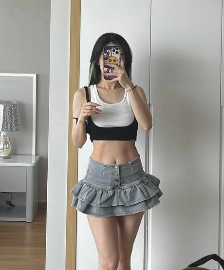 Naakte gelekte OnlyFans-foto van Vickie Bae