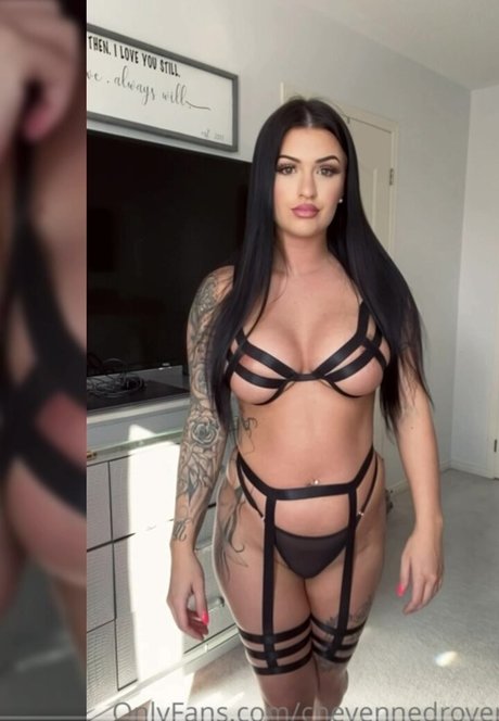 Naakte gelekte OnlyFans-foto van Cheyennedrover