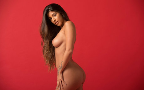 Naakte gelekte OnlyFans-foto van Shanna Signh