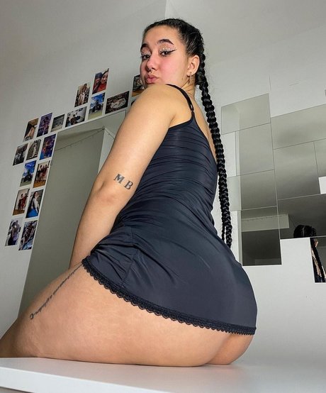 Naakte gelekte OnlyFans-foto van Leire Lopez