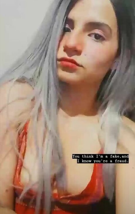 Naakte gelekte OnlyFans-foto van Laura Sibrian