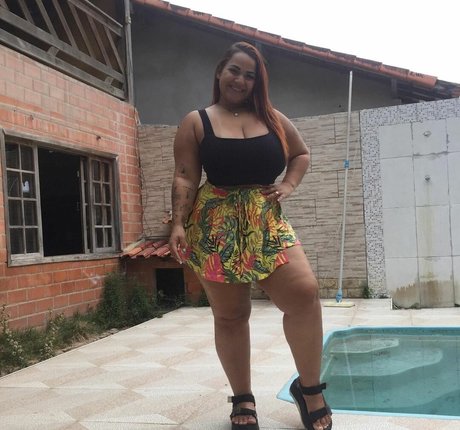 Adriane Esteves