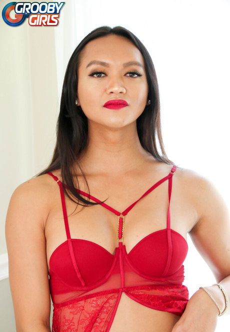 Naakte gelekte OnlyFans-foto van Andrea Zhay