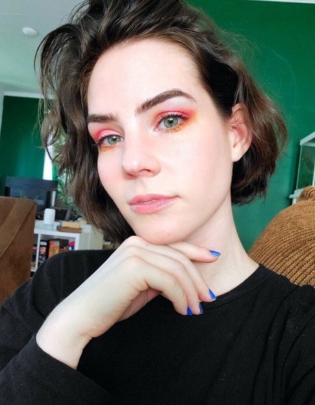 Naakte gelekte OnlyFans-foto van Maggie Mae Fish