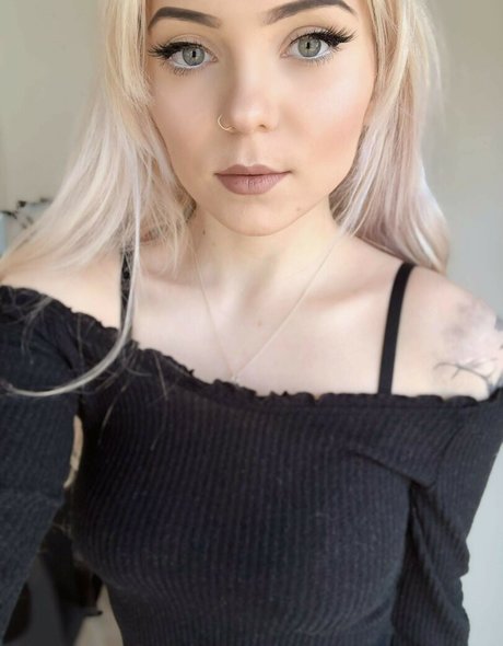 Naakte gelekte OnlyFans-foto van Missbaffytwich