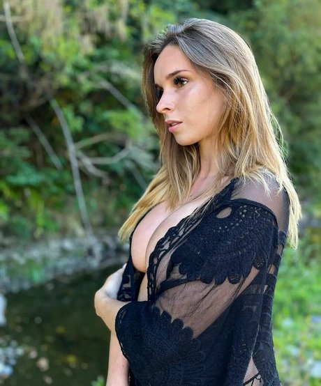 Naakte gelekte OnlyFans-foto van Aleventuri666