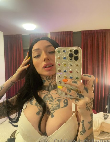 Naakte gelekte OnlyFans-foto van Nefka Micaela