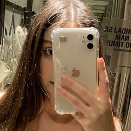 Naakte gelekte OnlyFans-foto van Alyasoft5