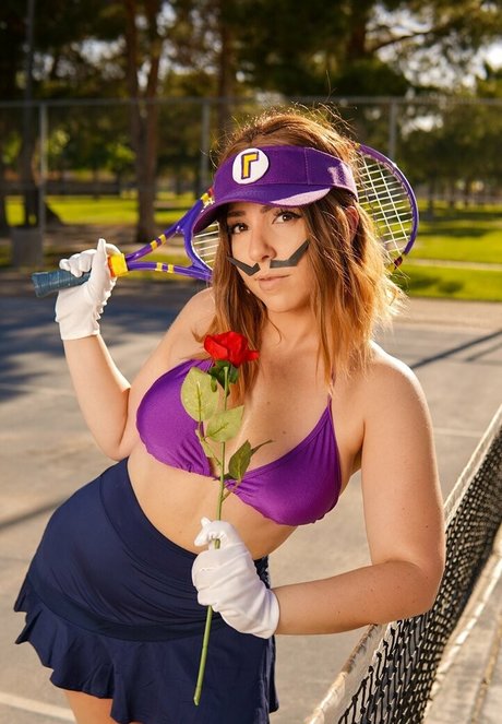 Naakte gelekte OnlyFans-foto van Lewdycorn