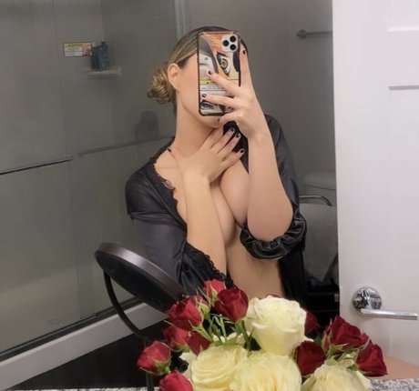 Naakte gelekte OnlyFans-foto van Oriana Odreman