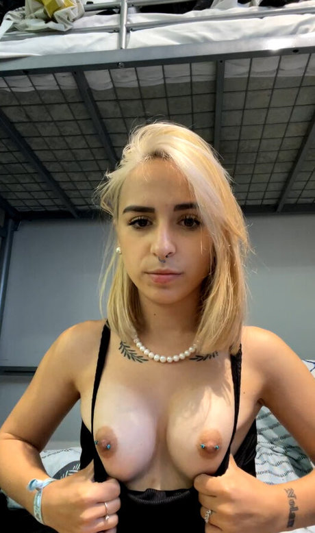 Naakte gelekte OnlyFans-foto van Onfire56