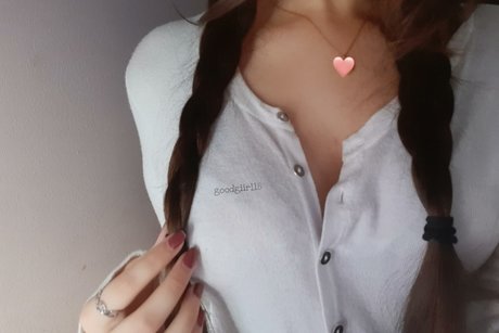 Naakte gelekte OnlyFans-foto van Goodgiirl18
