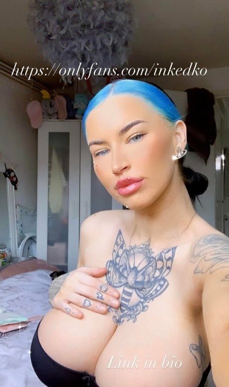Naakte gelekte OnlyFans-foto van Inkedko