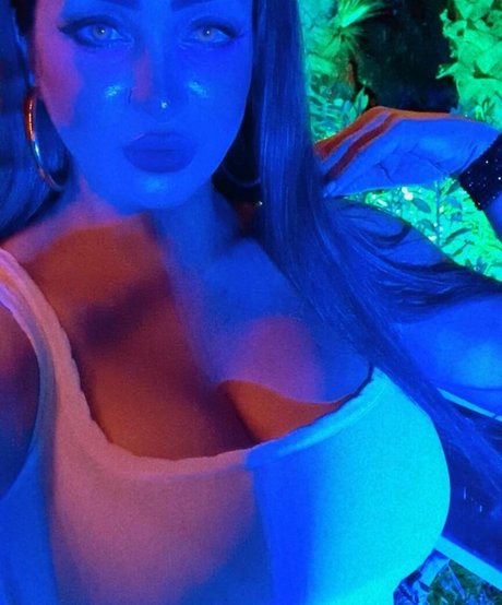 Naakte gelekte OnlyFans-foto van Wafa Kolsi