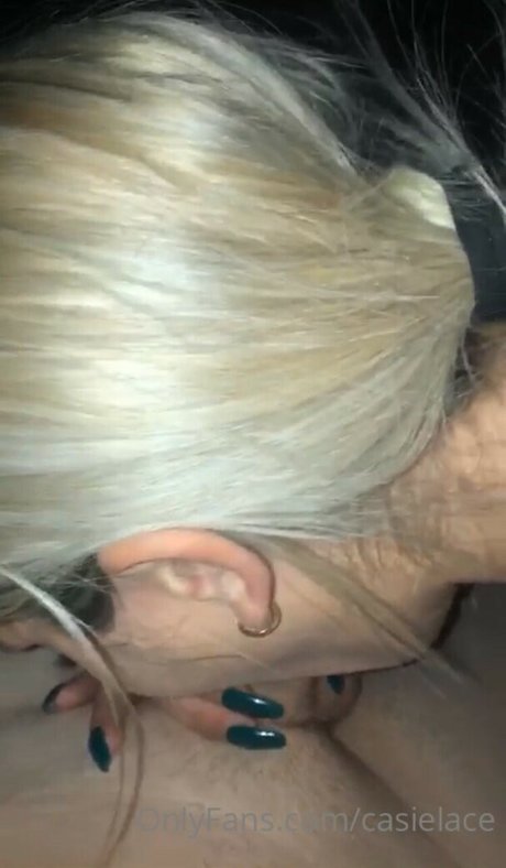 Naakte gelekte OnlyFans-foto van Kayce Ryder